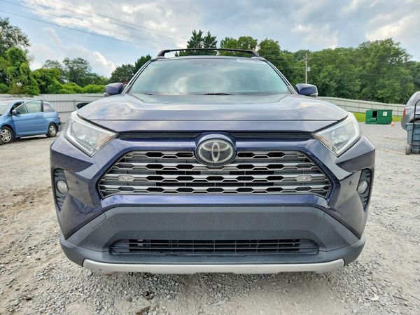 2020 TOYOTA RAV4 Limited