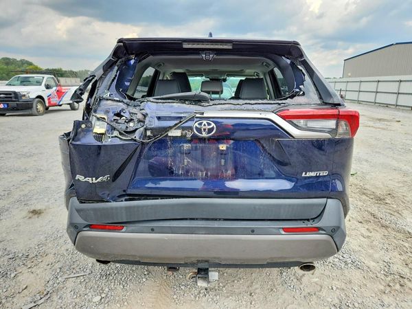 2020 TOYOTA RAV4 Limited