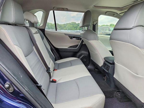 2020 TOYOTA RAV4 Limited