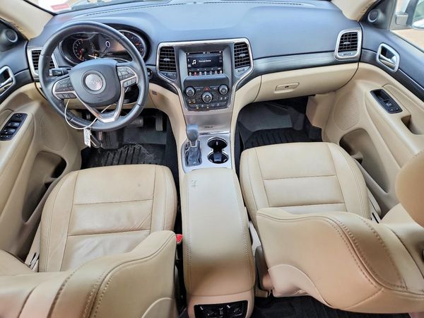 2019 JEEP GRAND CHEROKEE Laredo