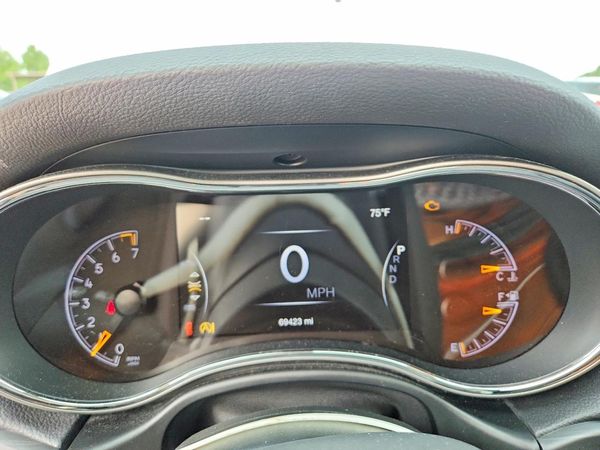 2019 JEEP GRAND CHEROKEE Laredo