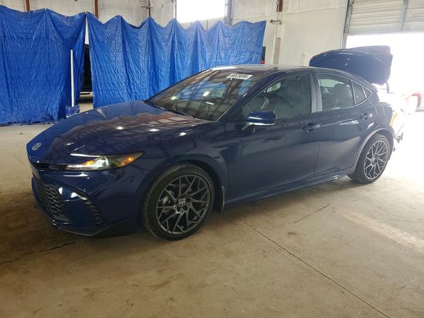 2026 TOYOTA CAMRY