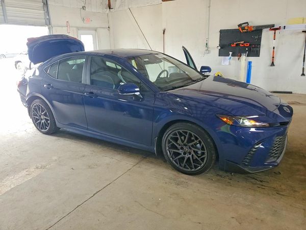 2026 TOYOTA CAMRY