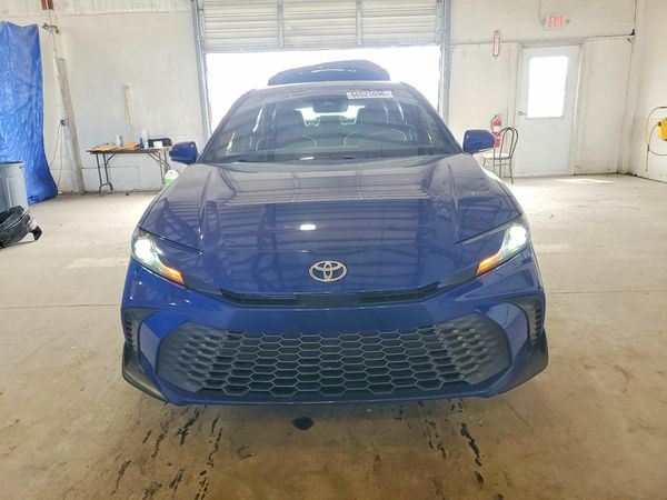 2026 TOYOTA CAMRY