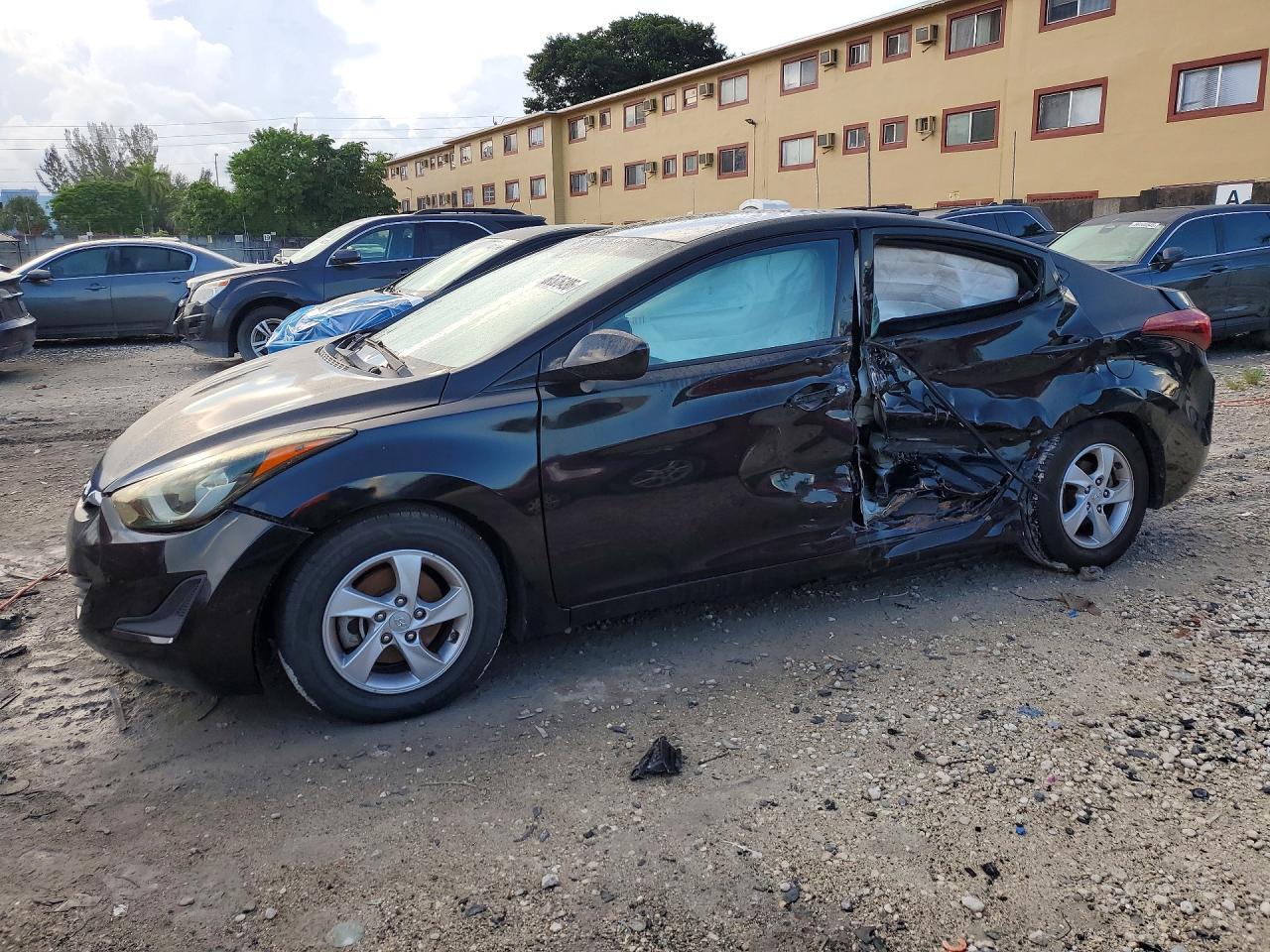 2015 HYUNDAI ELANTRA