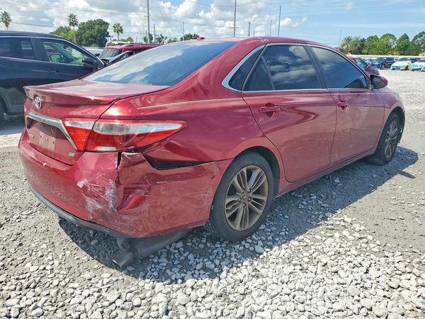2015 TOYOTA CAMRY