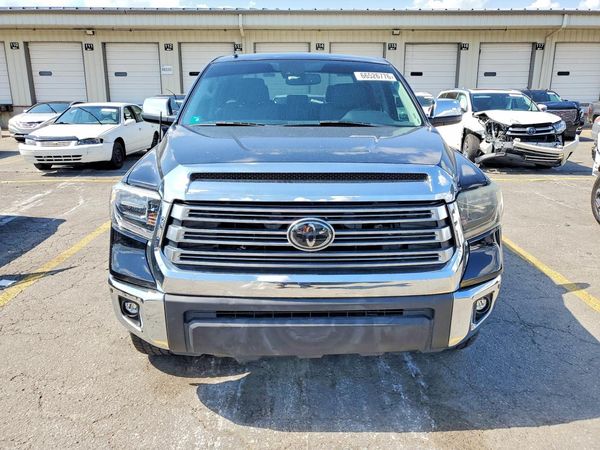 2018 TOYOTA TUNDRA Limited