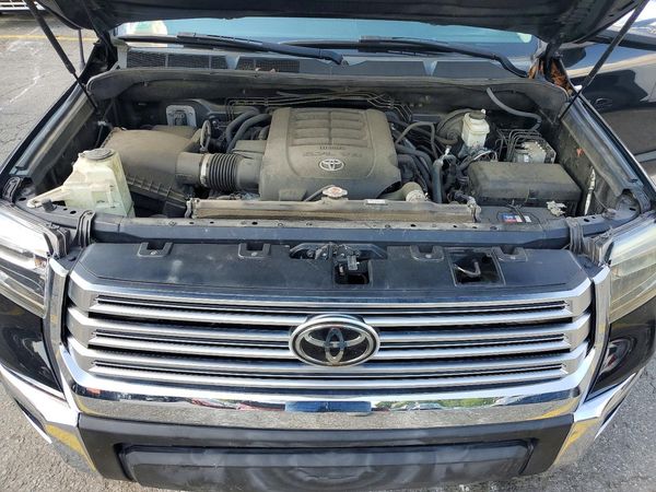 2018 TOYOTA TUNDRA Limited