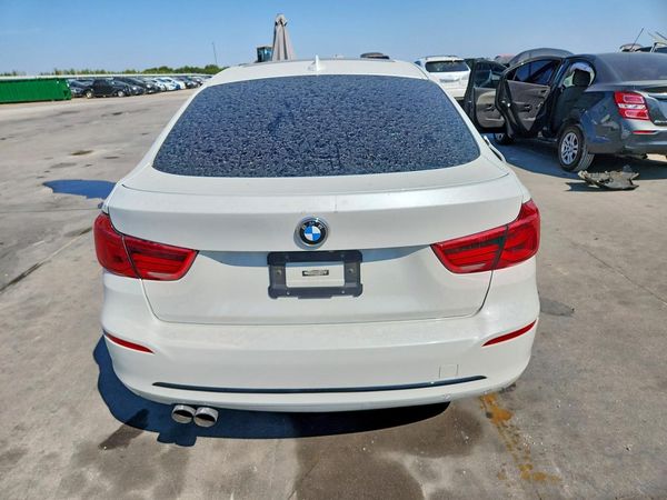 2018 BMW 330