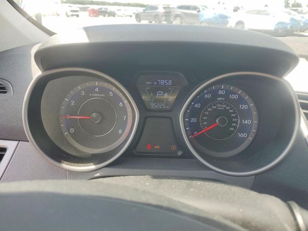 2015 HYUNDAI ELANTRA
