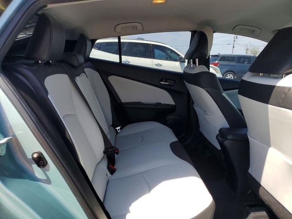 2019 TOYOTA PRIUS L/LE/XLE/LTD.