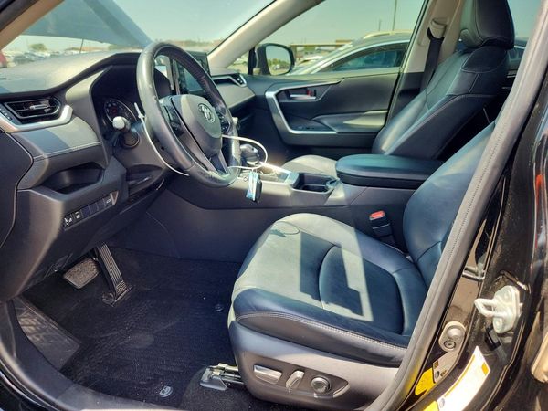 2020 TOYOTA RAV4