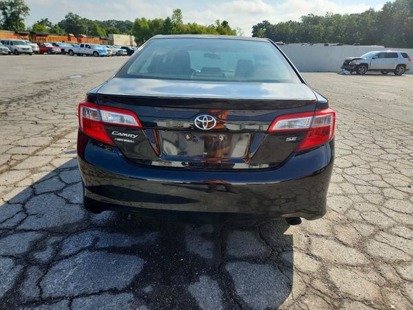 2014 TOYOTA CAMRY