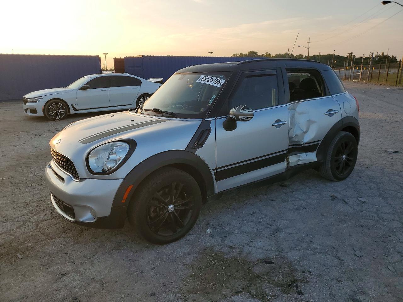 2014 MINI COOPER