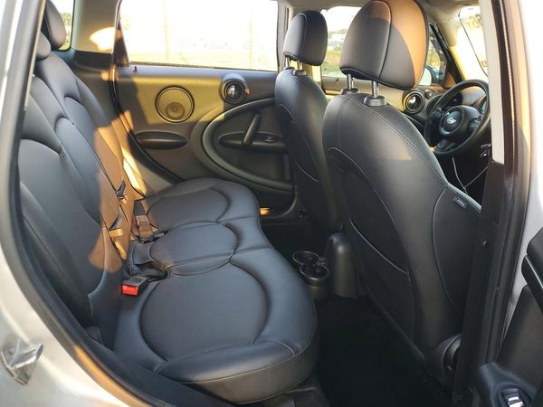 2014 MINI COOPER