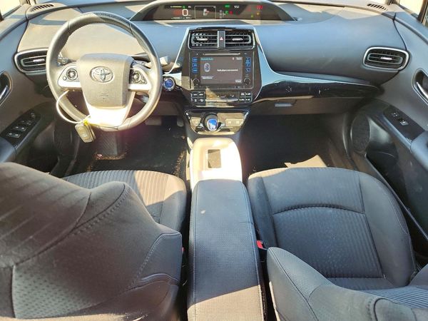 2017 TOYOTA PRIUS