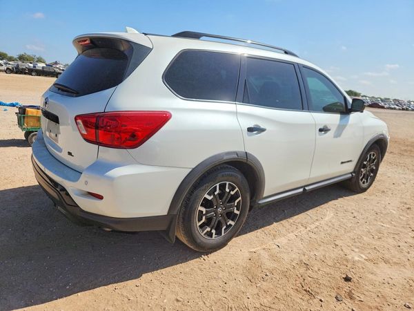 2020 NISSAN PATHFINDER SL