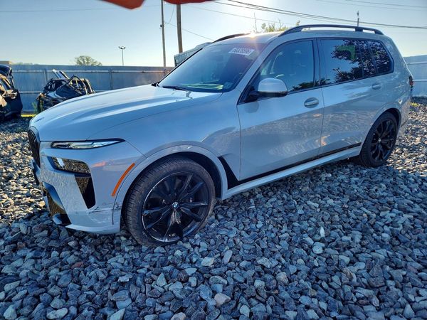 2025 BMW X7