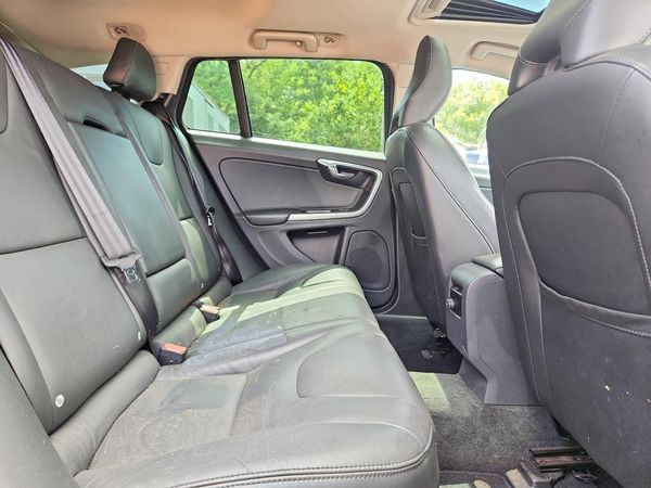 2018 VOLVO V60 CROSS COUNTRY Premier