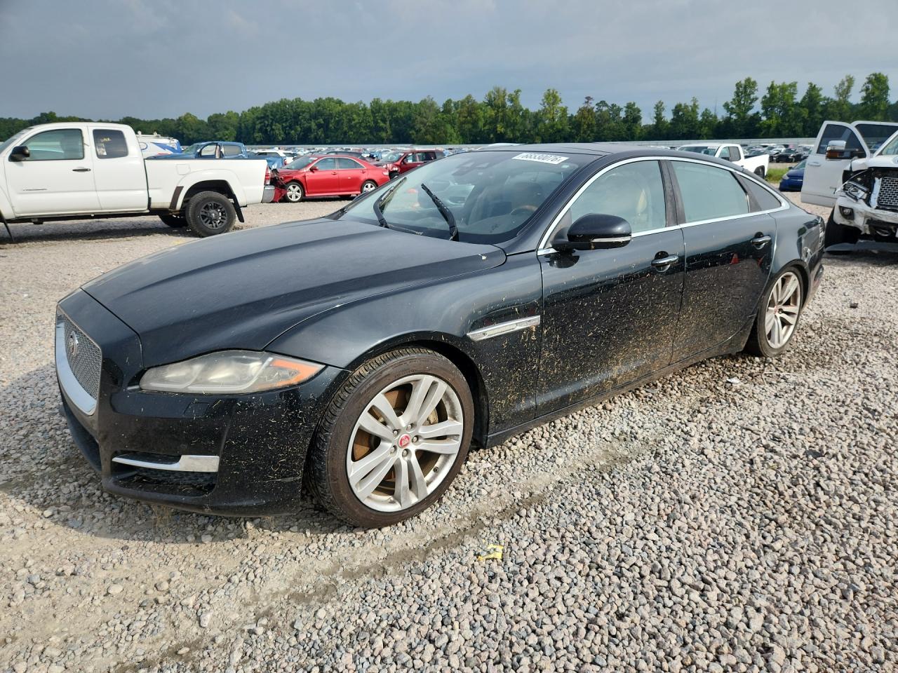 2019 JAGUAR XJ XJL Portfolio/XJ 50 — Front 3/4