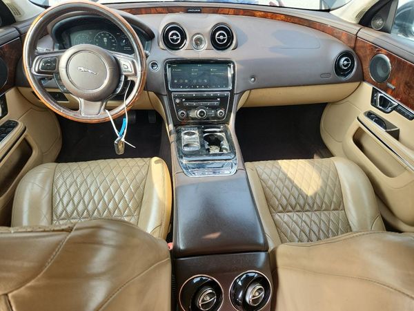 2019 JAGUAR XJ XJL Portfolio/XJ 50 — CKPT