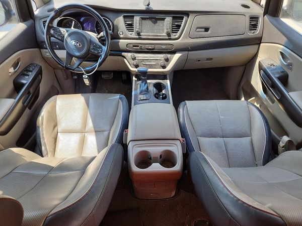 2017 KIA SEDONA