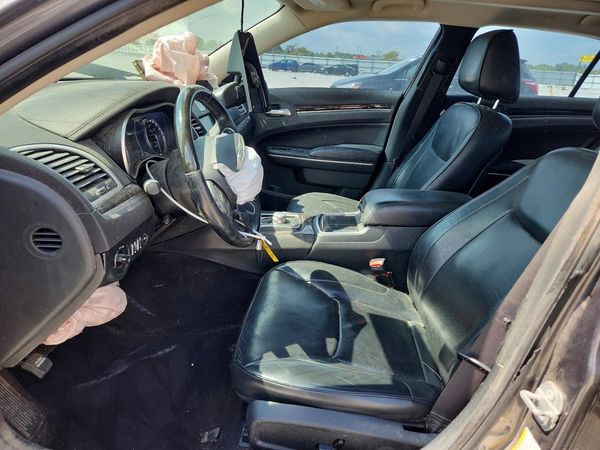 2016 CHRYSLER 300 300C — DENT