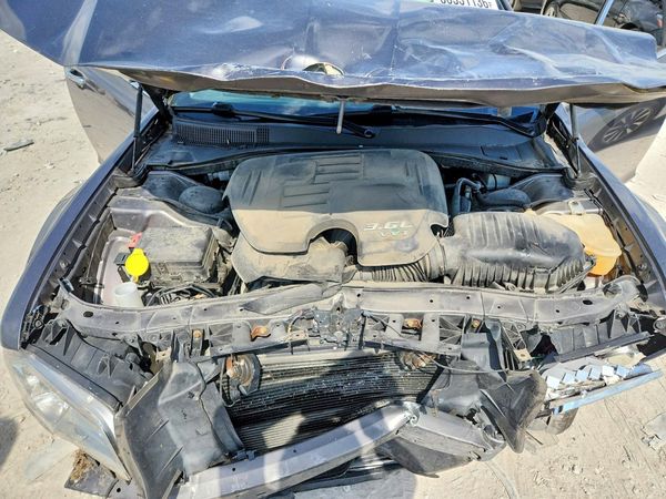 2016 CHRYSLER 300 300C — Engine bay