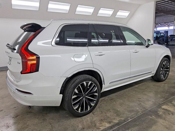 2025 VOLVO XC90 Plus