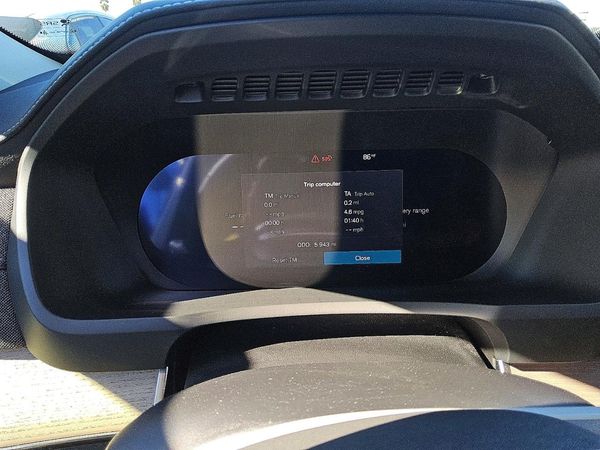 2025 VOLVO XC90 Plus