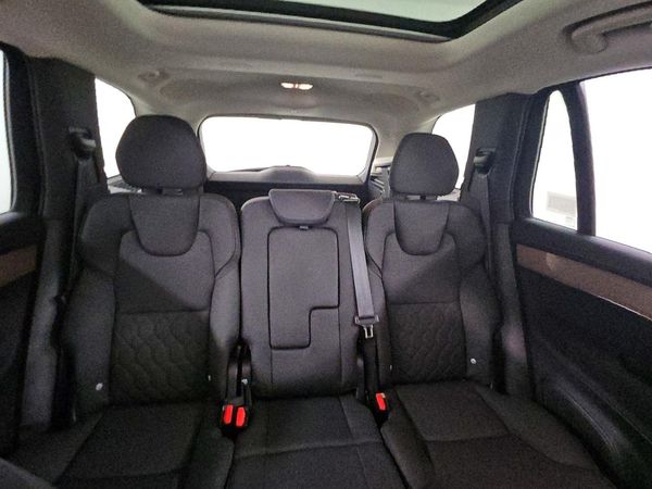 2025 VOLVO XC90 Plus