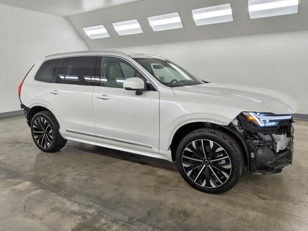 2025 VOLVO XC90 Ultra