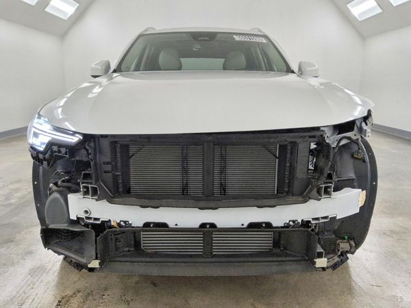 2025 VOLVO XC90 Ultra