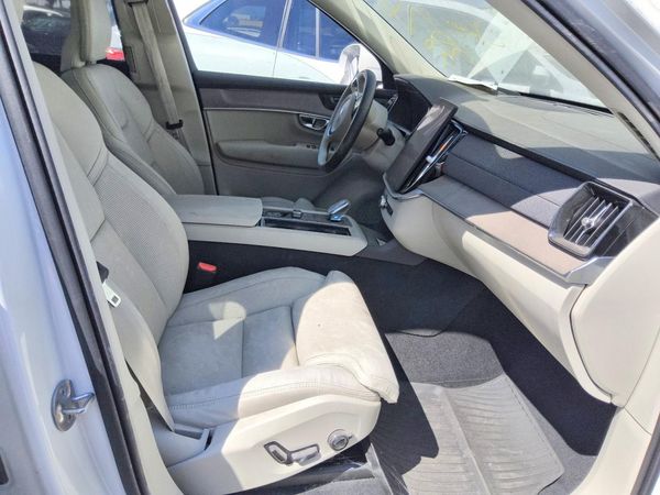 2025 VOLVO XC90 Ultra
