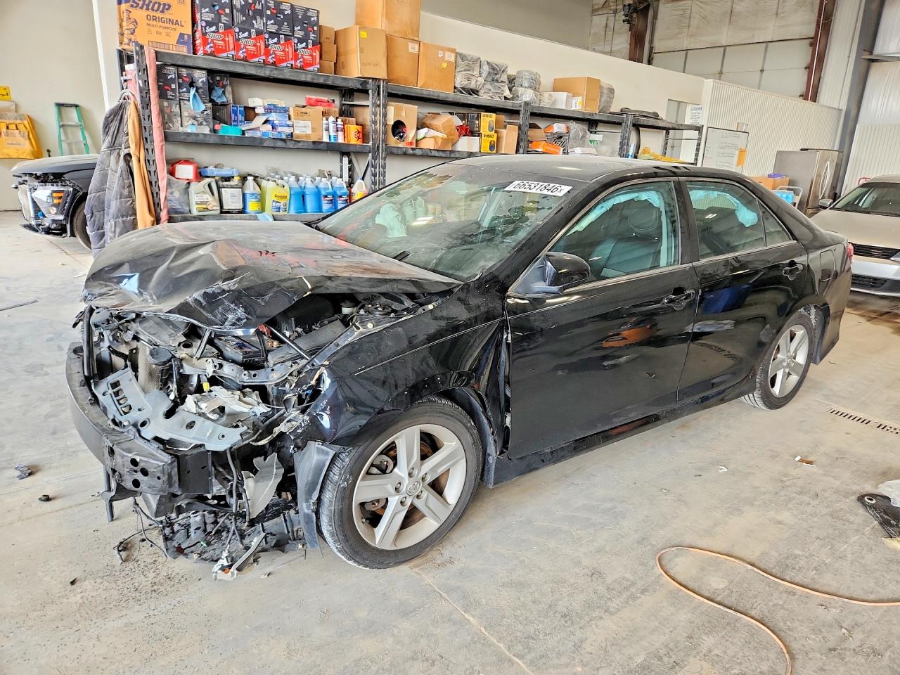 2014 TOYOTA CAMRY