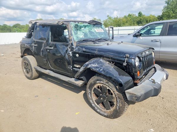 2013 JEEP WRANGLER Sahara