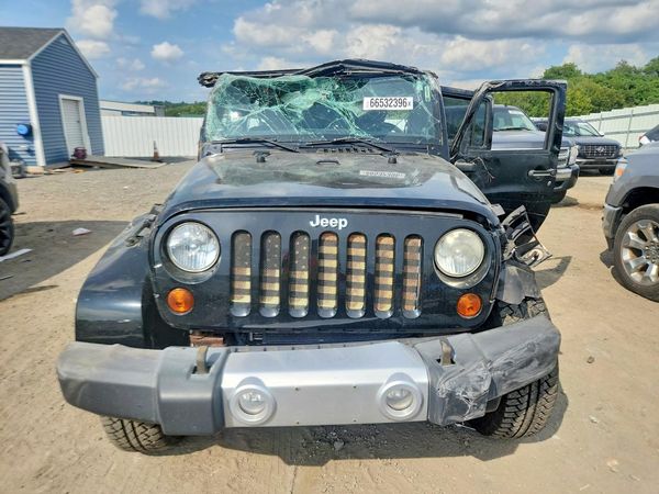2013 JEEP WRANGLER Sahara