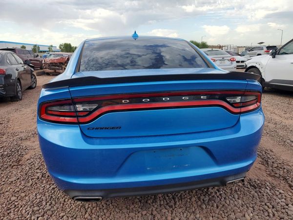 2016 DODGE CHARGER SXT