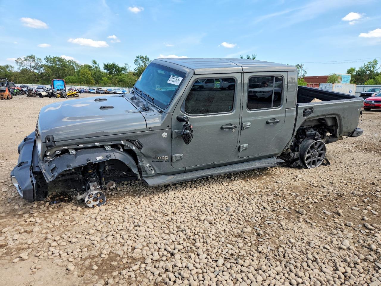 2020 JEEP GLADIATOR Overland — Front 3/4