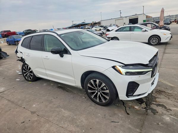 2024 VOLVO XC60 Core