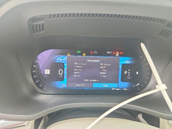 2024 VOLVO XC60 Core