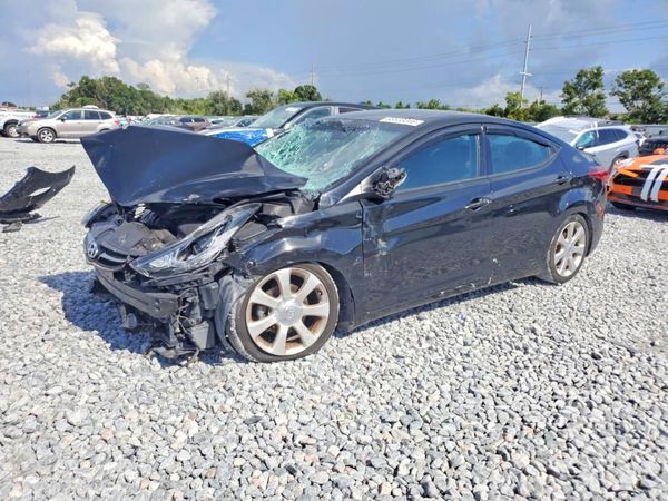 2013 HYUNDAI ELANTRA