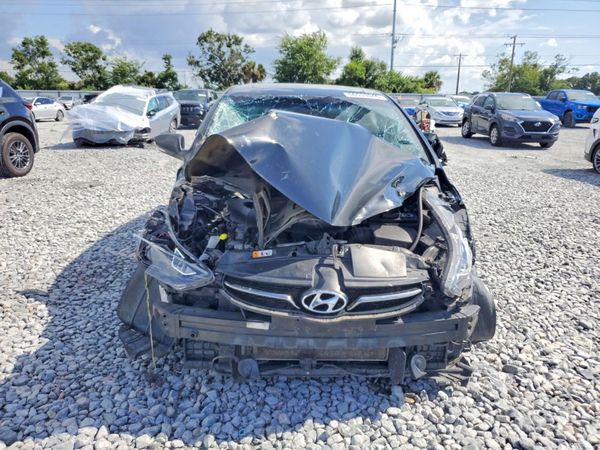 2013 HYUNDAI ELANTRA