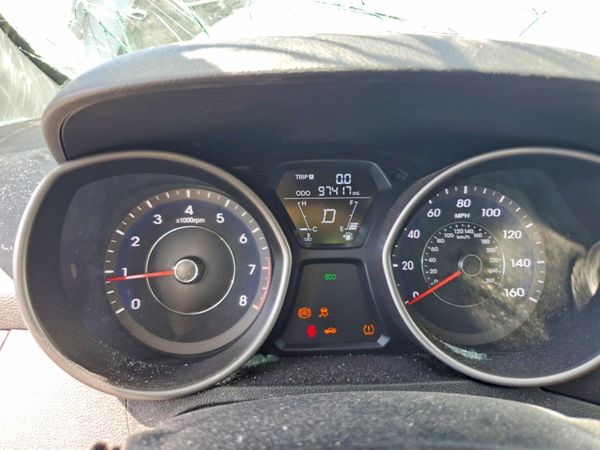 2013 HYUNDAI ELANTRA