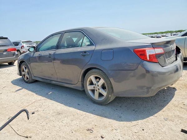 2014 TOYOTA CAMRY