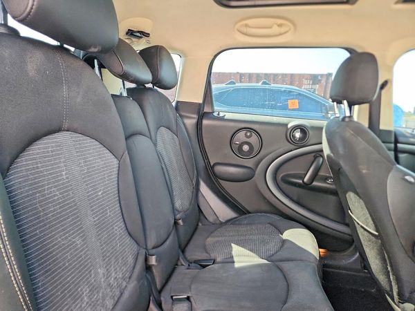2015 MINI COOPER