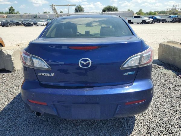 2013 MAZDA 3 Touring/GS