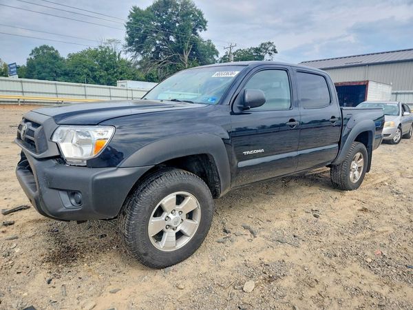 2012 TOYOTA TACOMA — Front 3/4