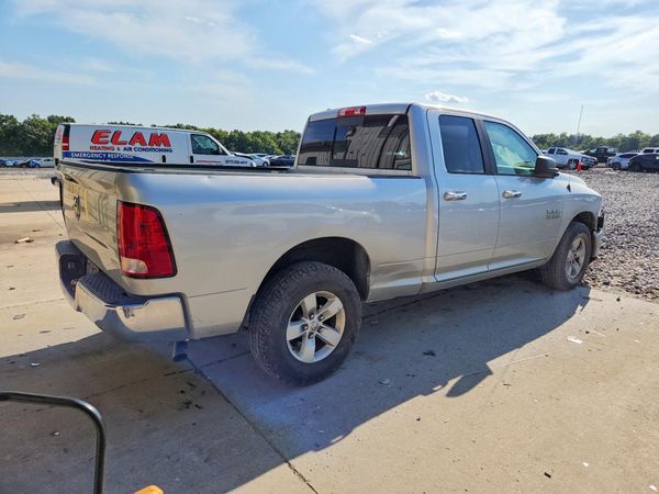 2018 RAM 1500 SLT