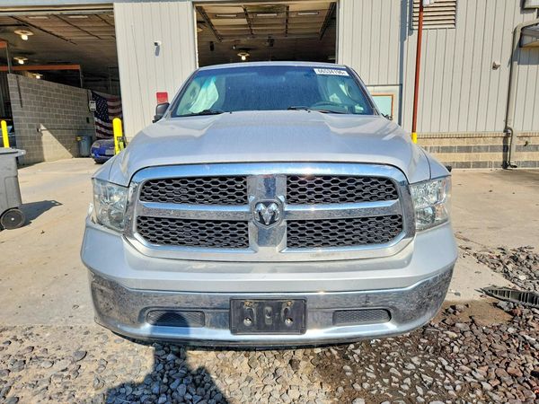 2018 RAM 1500 SLT